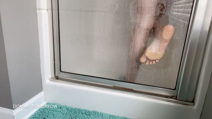 SHOWER FEET