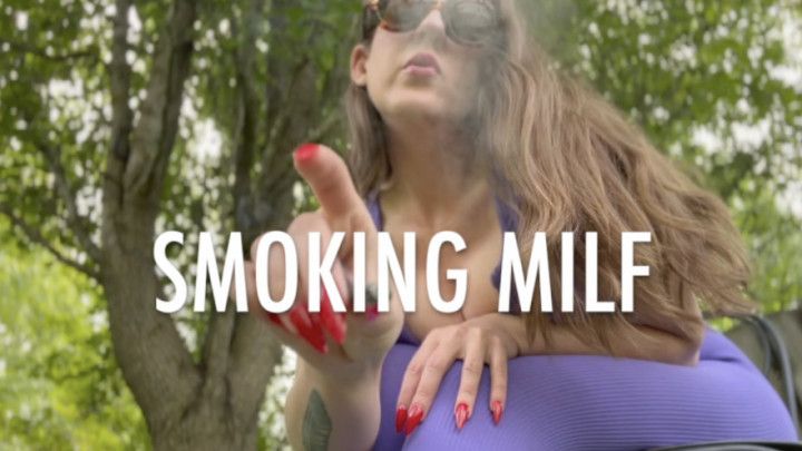 SMOKING MILF