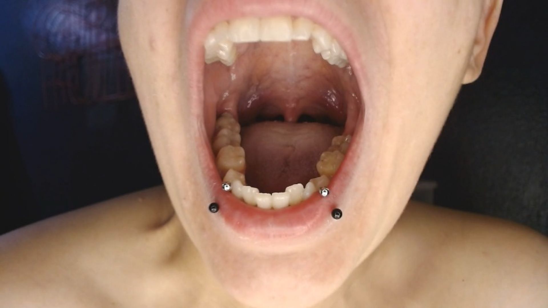 Climb inside Wide Open teeth Tongue Mouth Show