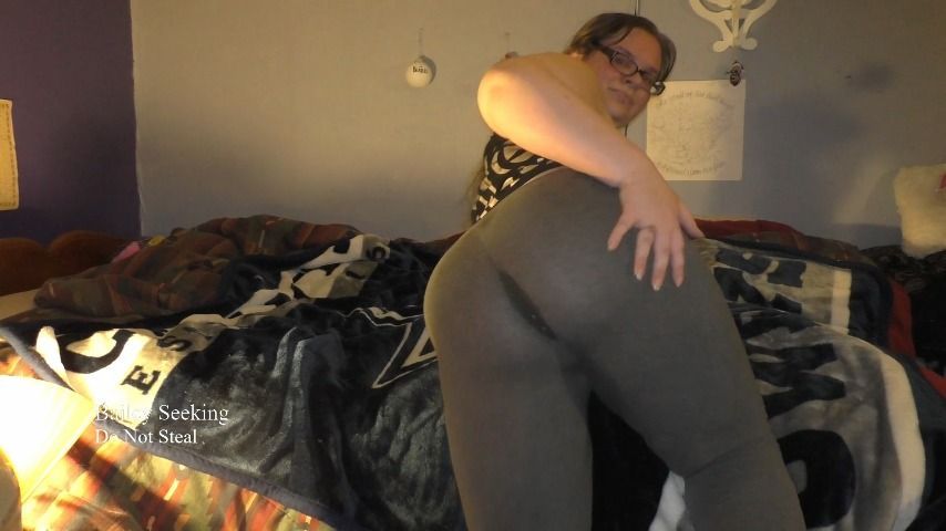 Sweaty Yoga Pant Worship