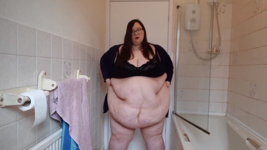 OUT OF BREATHE SSBBW BELLY JIGGLE WIGGLE