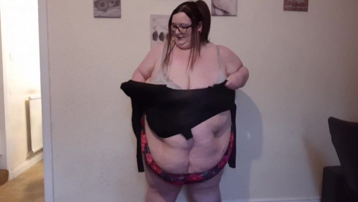 SSBBW DESTROYS AND RIPS BODY SUIT - 7XL