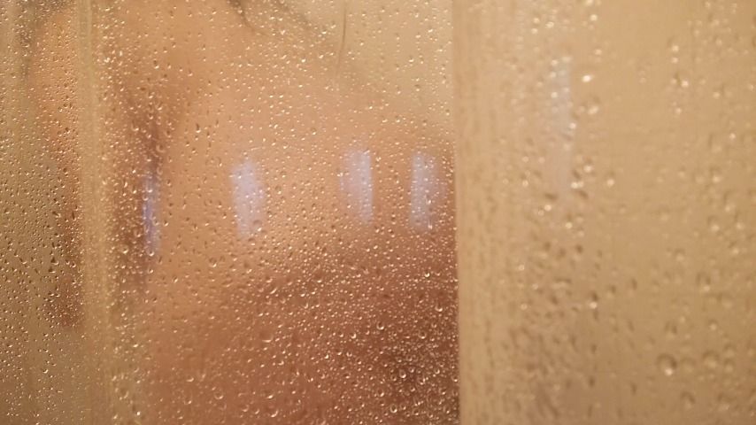 Pregnant BBW Shower Voyuer Show