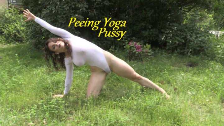 Peeing Yoga Pussy