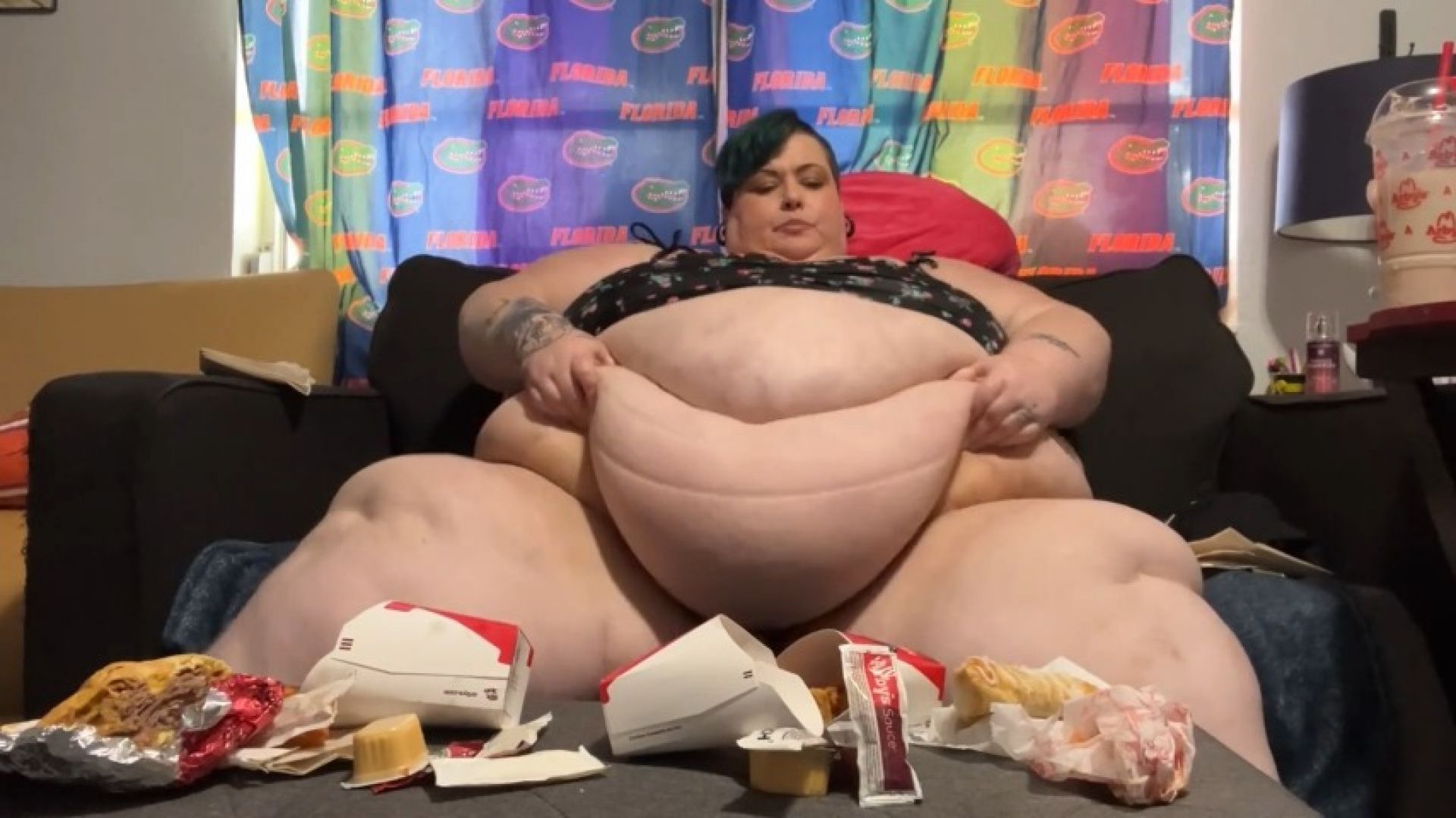 Overstuffed Fast Food Feast HD