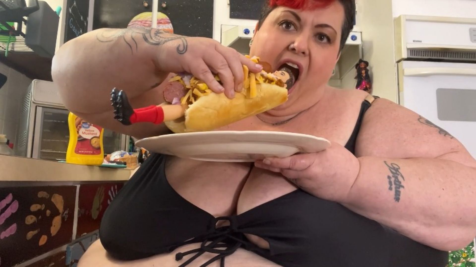 Giantess ChiliDog Vore HD