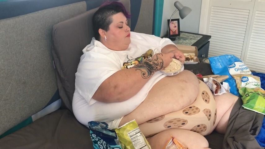 SSBBW Wife Fattens Until Bedbound