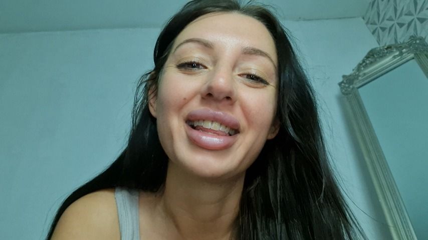 Cum for Giantess Kisses