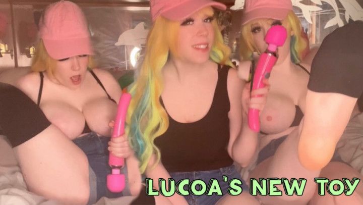 Lucoa's New Toy