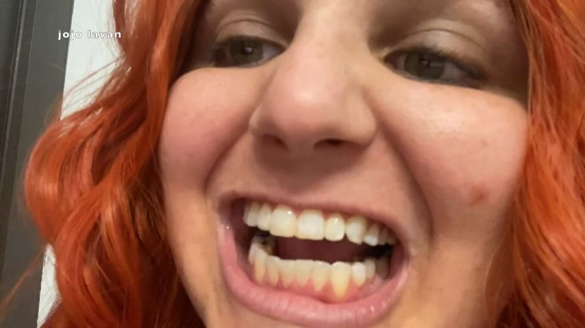 Redhead gives you tour of her mouth