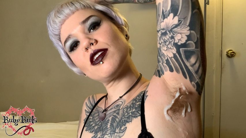 Custom: Lick the Cum from my Armpit