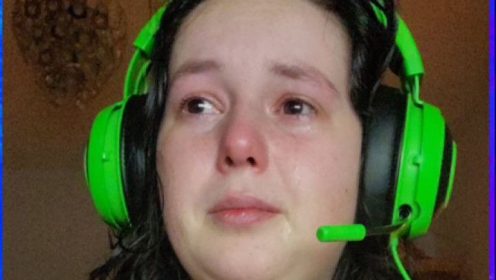 Gamer Girl Real Crying Session