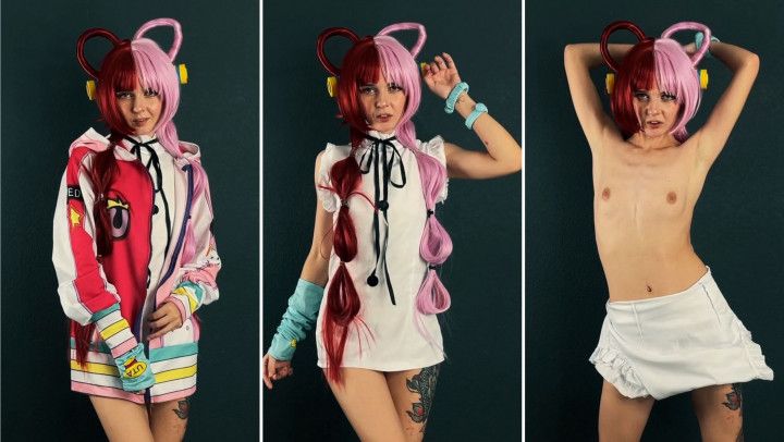 Uta - One Piece Cosplay - Strip