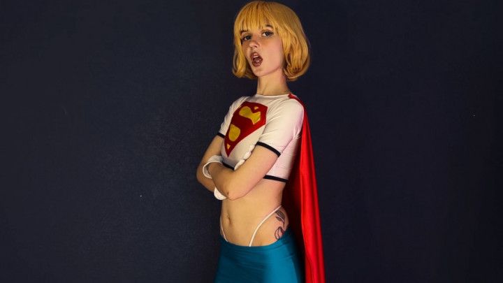 Pin-Up SuperGirl Cosplay - Free Dance