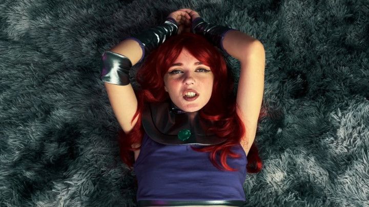 Starfire - Teen Titans Cosplay - Beautiful Agony