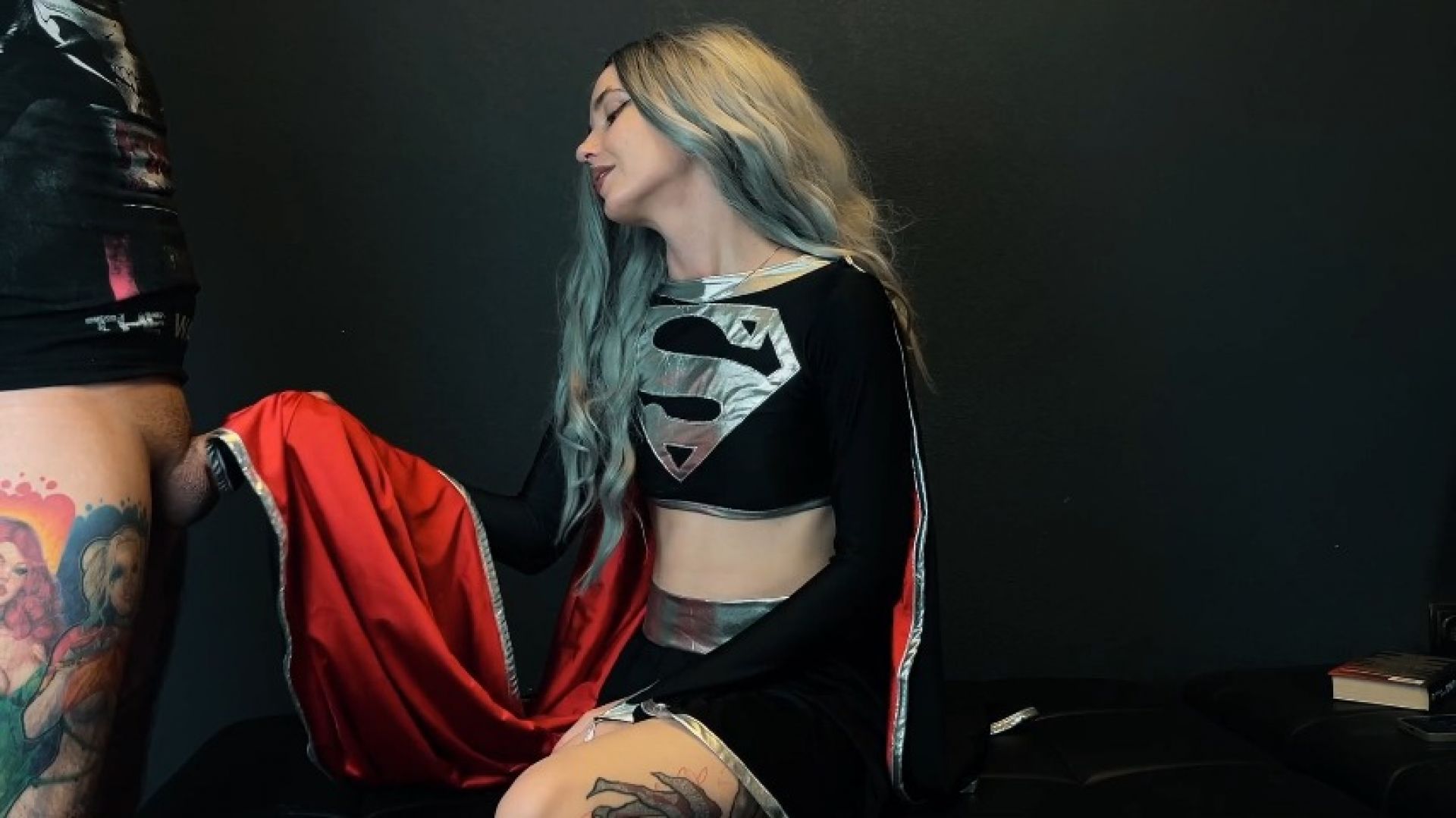 Dark SuperGirl - Assist Cape Masturbation