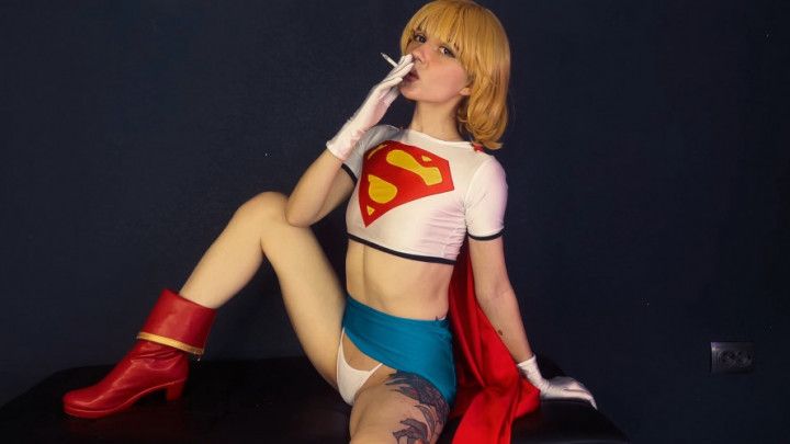 Pin-Up SuperGirl Cosplay - Smoke and Flame