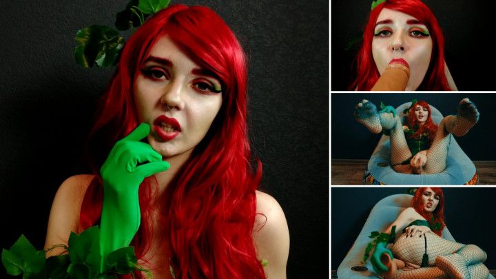 Poison Ivy - POV kissing, blowjob dildo