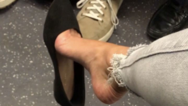 Flats dangling on the tube