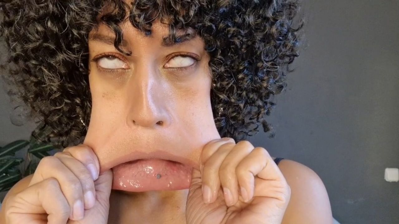 Squishy, stretchy face slut JOI