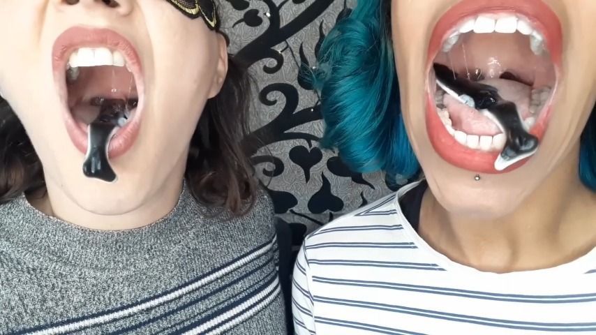 Two mouth gummy swallow