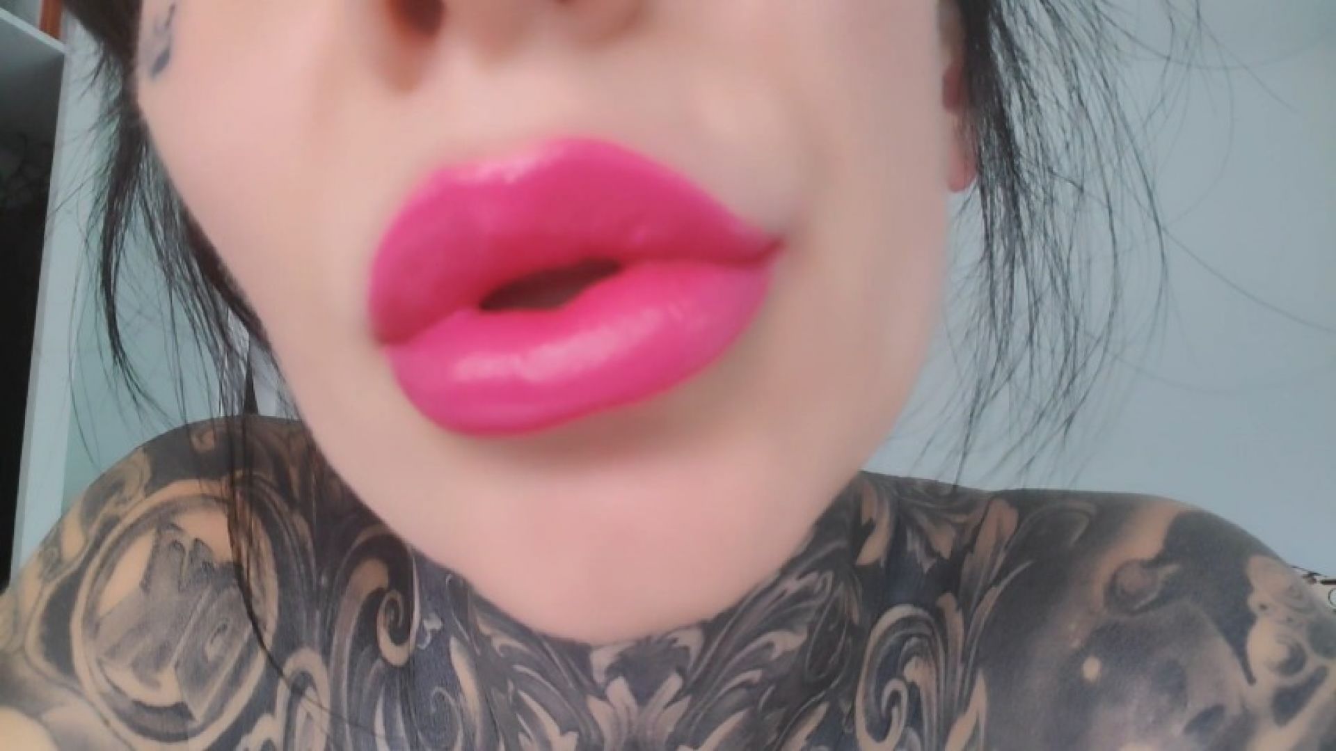 Lips FETISH seductive soft talking