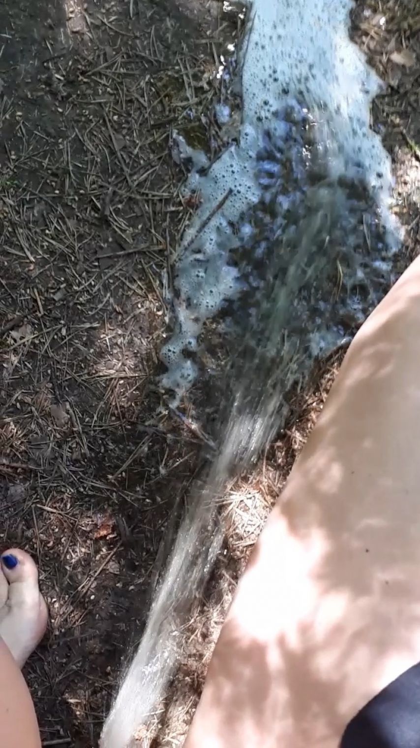 Desperate pee outdoor fem POV, puddle