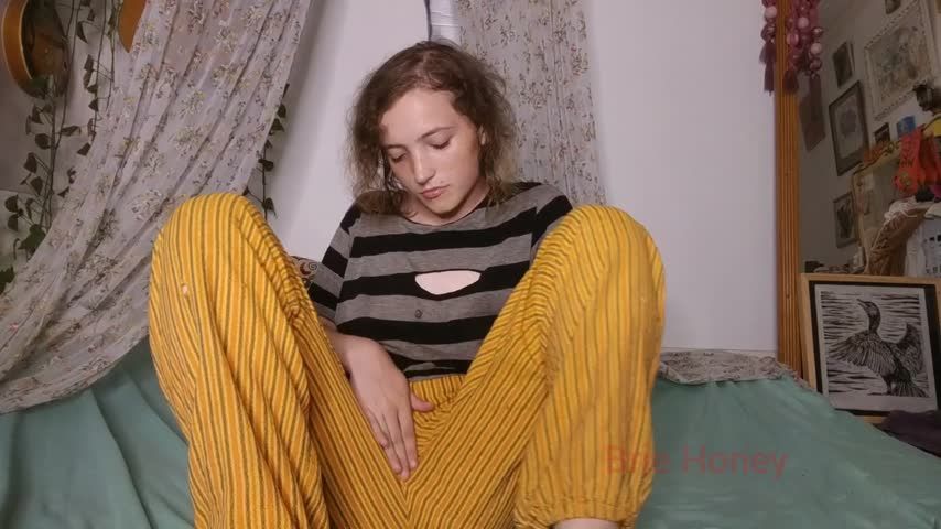 Cute unsure pajama brush fucking