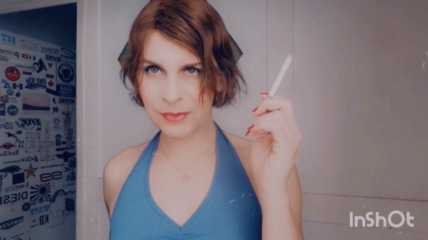 Smoking fetish after lunch