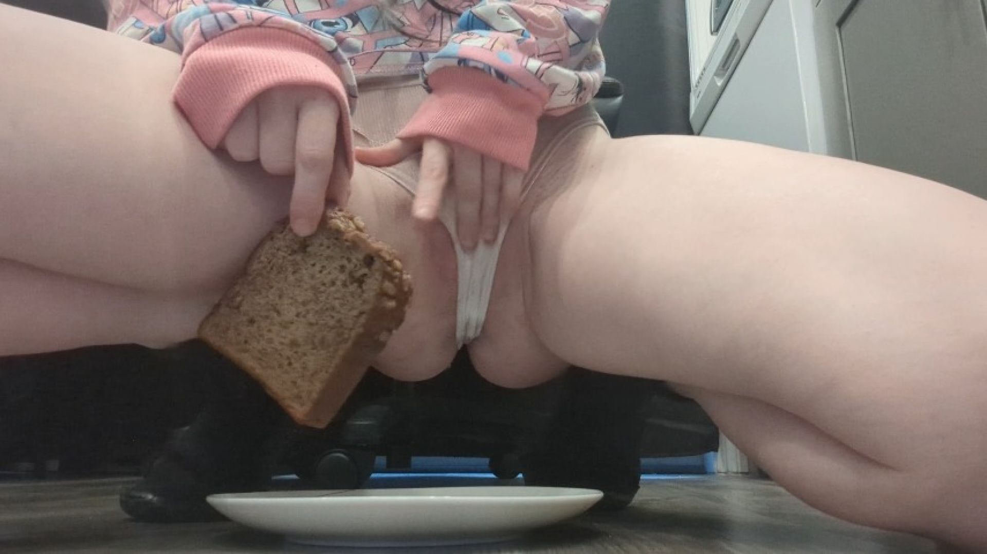 College Goddess Pee on Cake Bread Breakfast