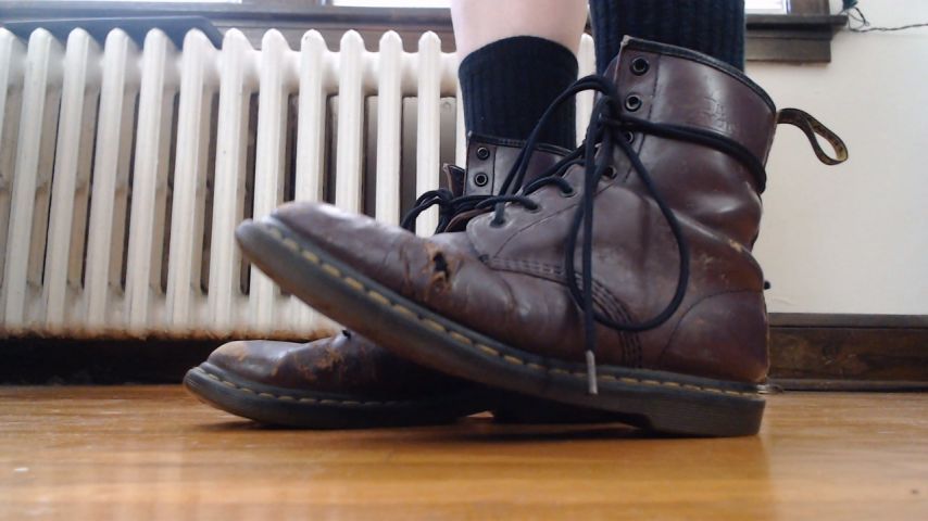 Scratching Big Itchy Feet In Worn Docs