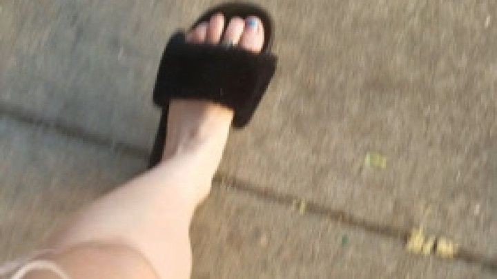 Foot Fetish - Walking in Public