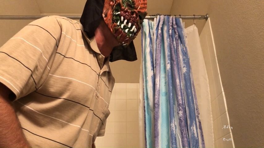 Halloween 2019 Pee N Masks Compilation