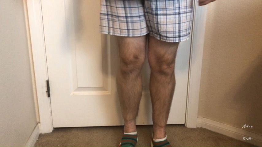 Man Does Calf Flex With X-Mas Socks