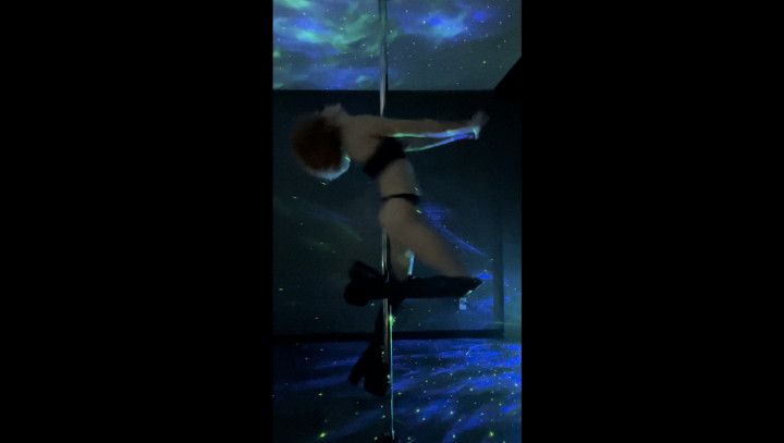 FREE Exotic Pole Dance Stripper Clip