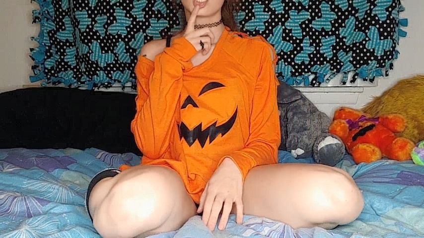 halloween cutie anal dildo ride