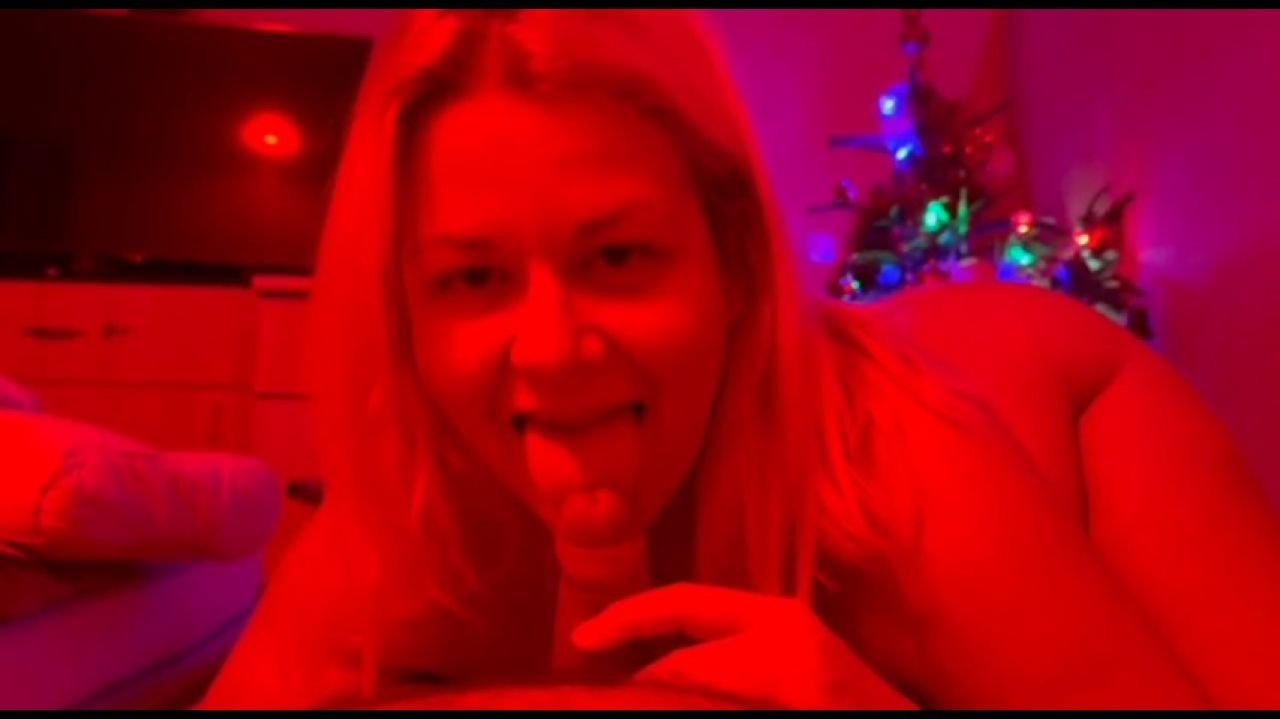 Morning Christmas POV fuck and facial