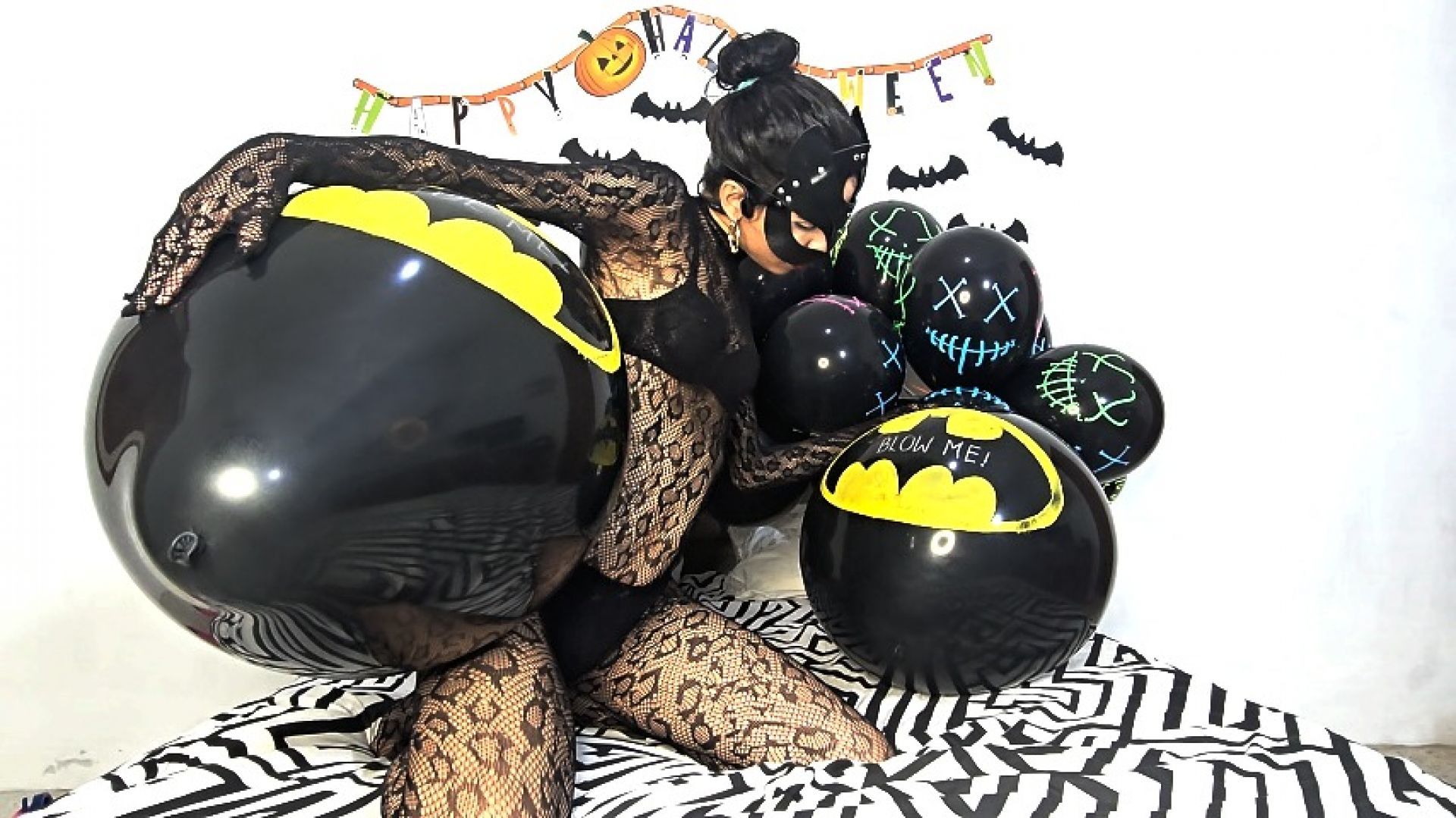 Batman Globes to Blow and Ride, 24-inch Chinese Globe