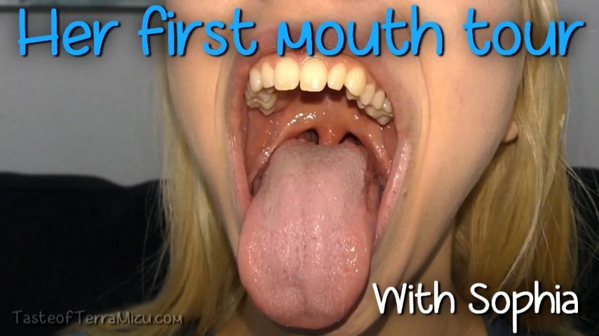 Her first mouth tour - Sophia Sweet