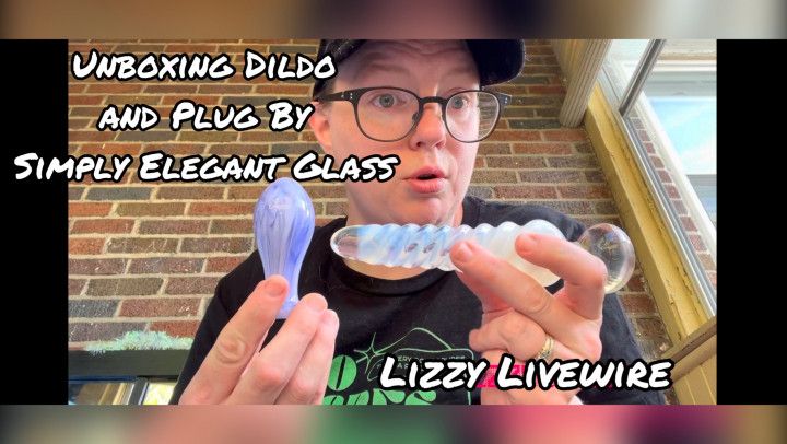 Unboxing Dildo+ by Simply Elegant Glass