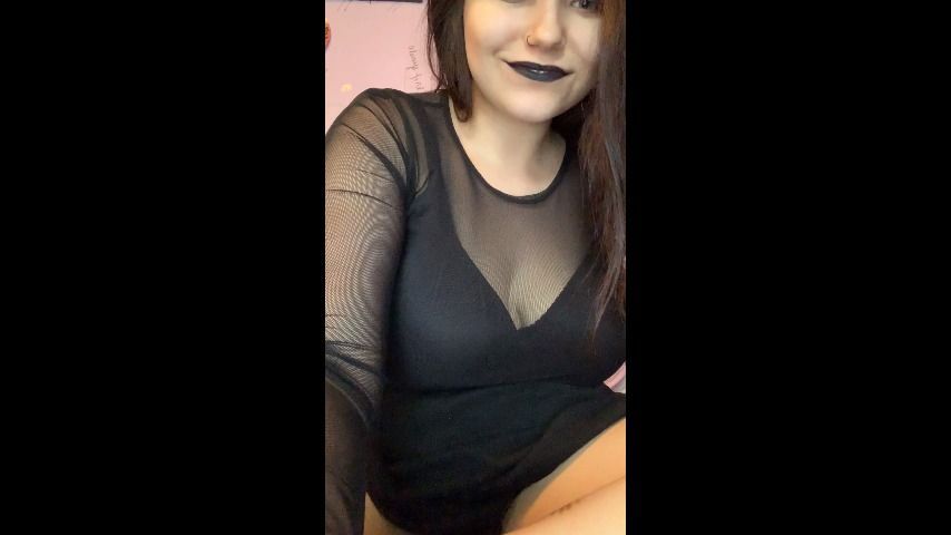 Goth babe self pleasure