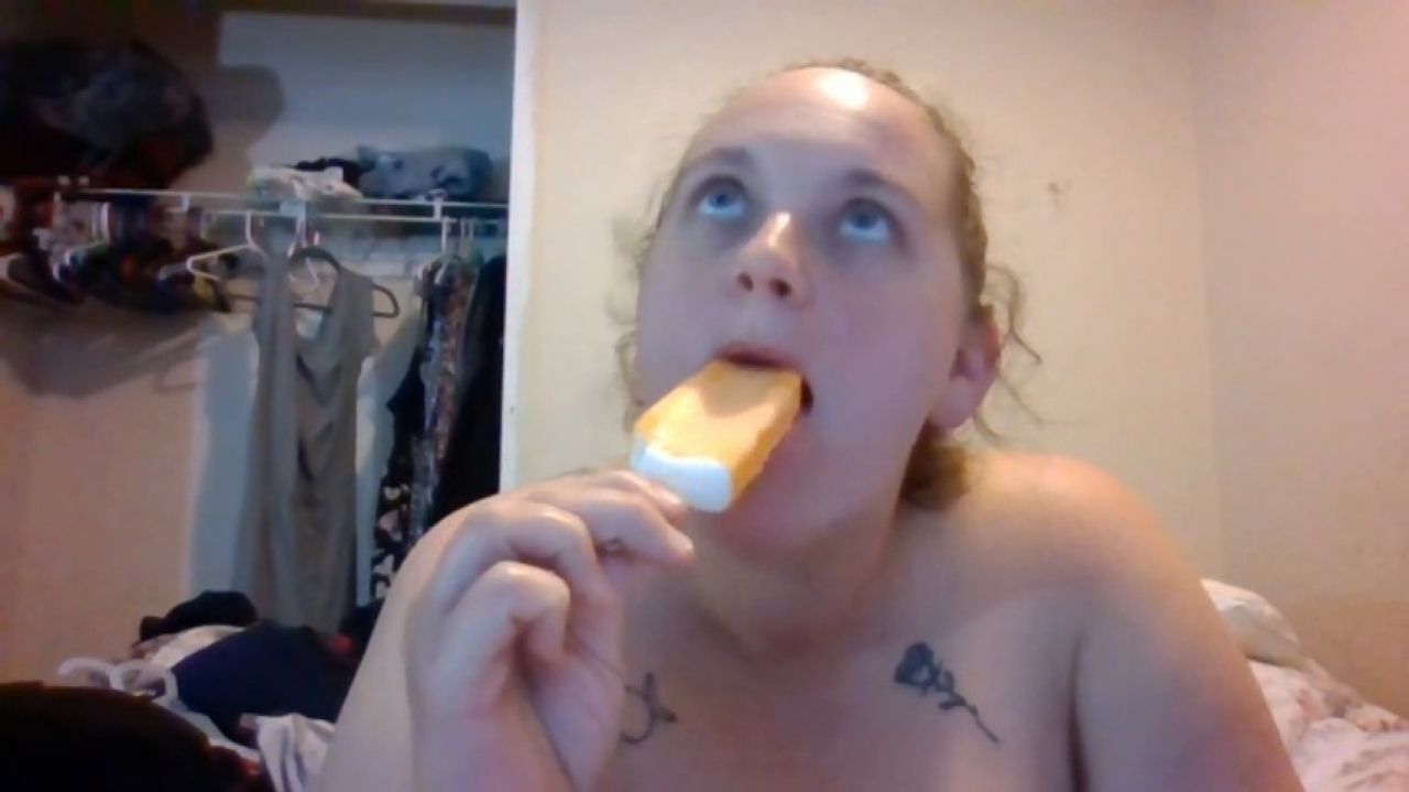 Live popsicle eating