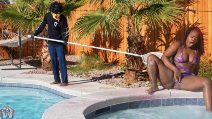 Slutty Ebony Gets Gutted Out By Pool Man