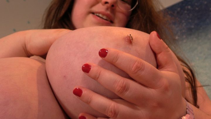 Gentle Giantess Breastfeeds Tiny 4K