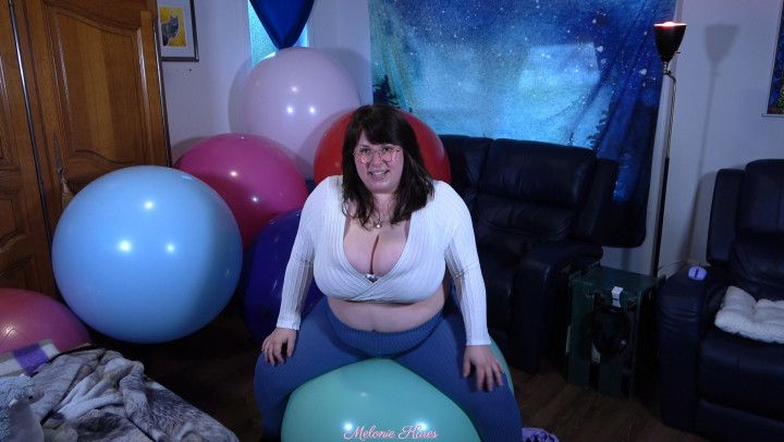 Busty BBW Plays with and Pops 7 36&quot; Latex Balloons 4K