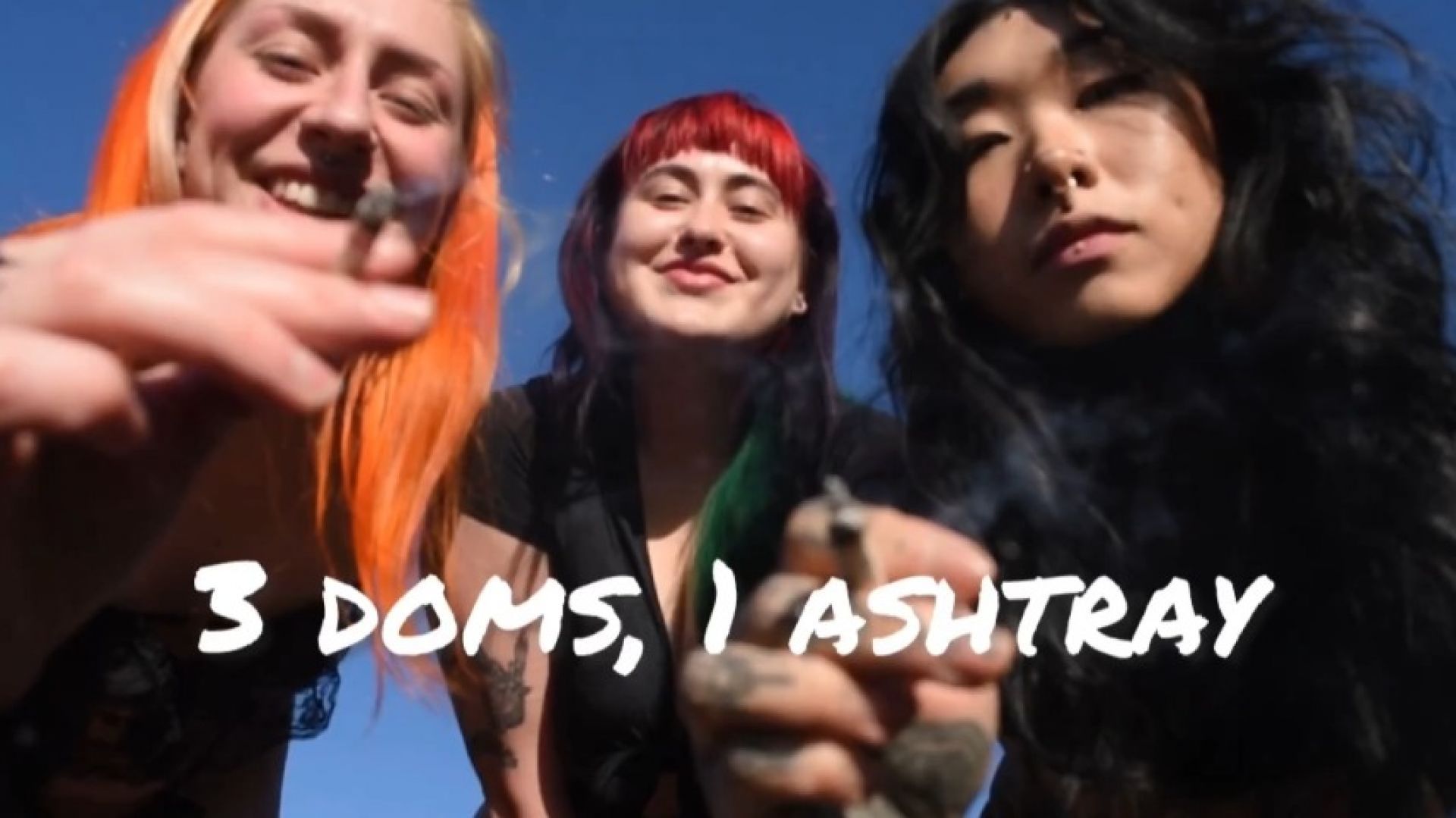 3 Doms 1 Ashtray