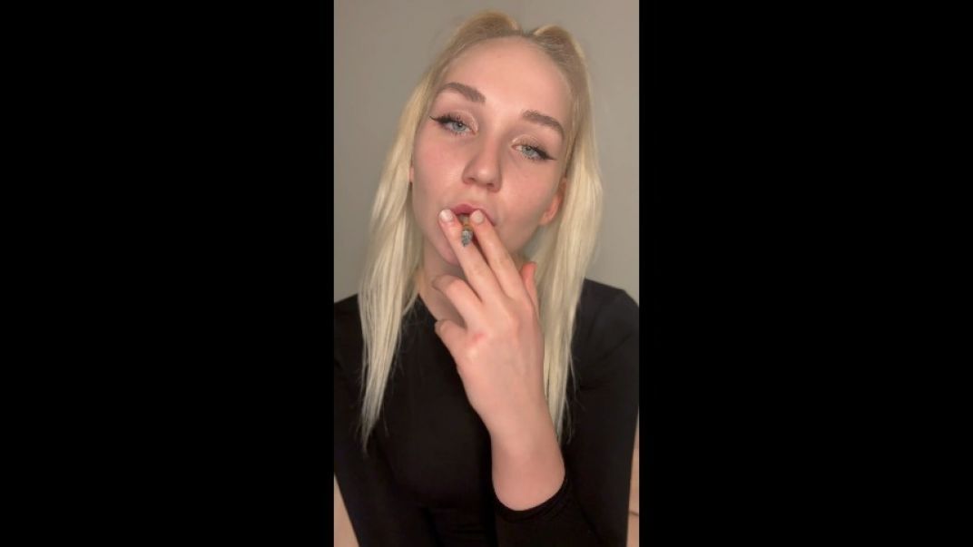 SERIOUS SMOKING/SMOKING FETISH