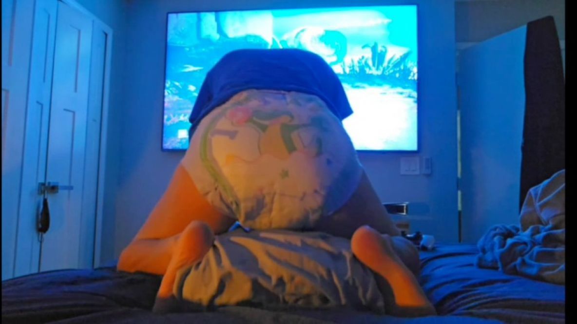 Gamer Boy Fills His Diaper &amp; Humps Pillow