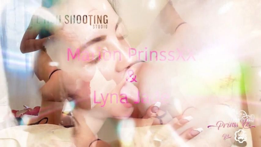 lesbian games Marion with Lyna Jade