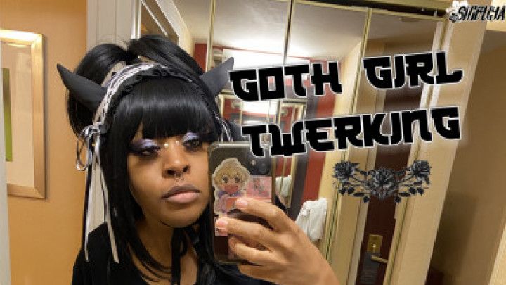 Goth Girl Twerking